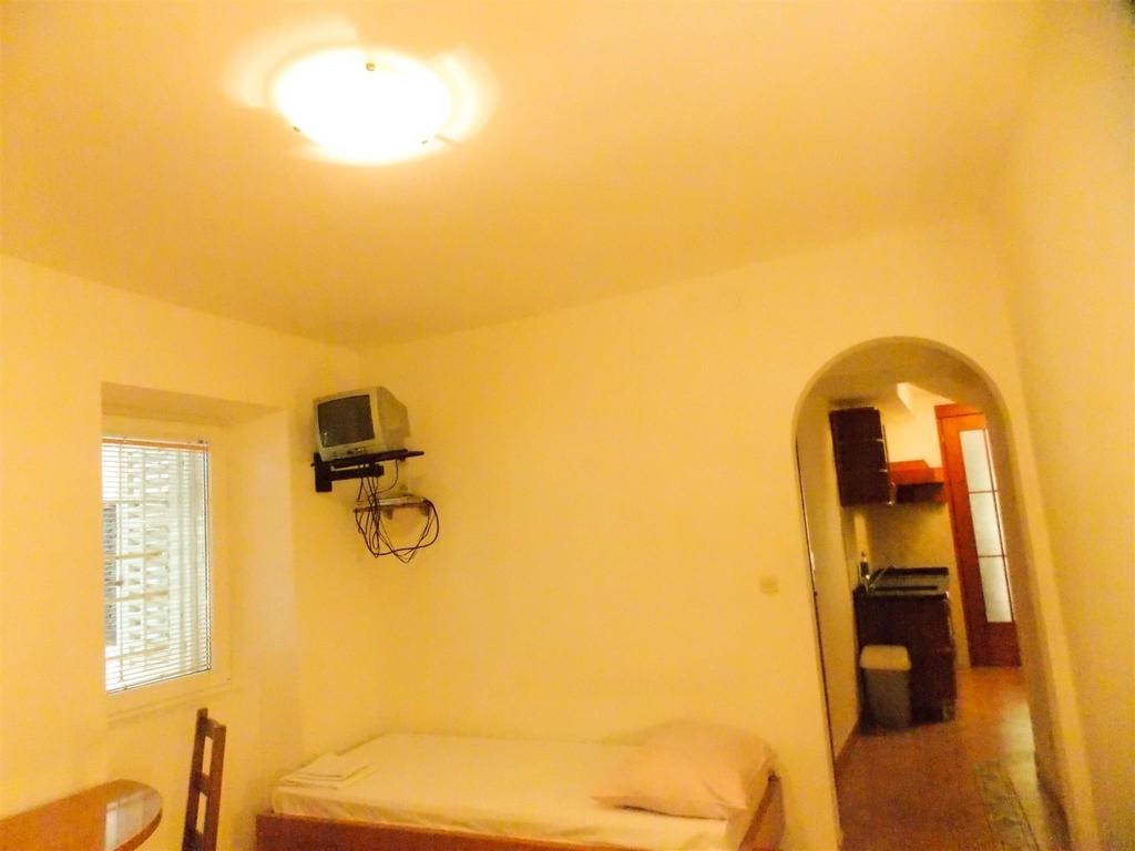 Apartments Frane (Adults Only) Novalja Rom bilde